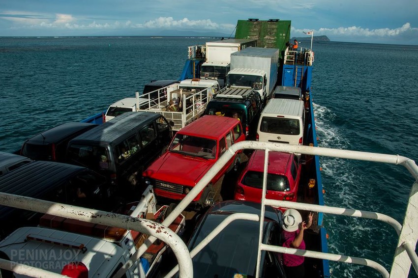 Cars lined up on the smaller ferry from Savai'i to Upolu