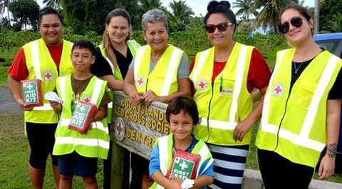 Eipuatiare with fellow Red Cross volunteers