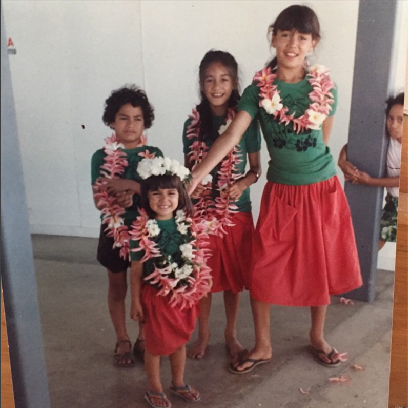 Lani (centre front) with her siblings at the airport in Rarotonga, Cook Islands