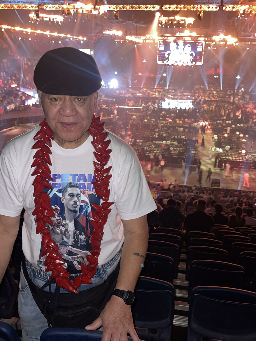 Tuaoimaali’i Tawake Mosese showcasing his ula fala at 'Ring of Fire'