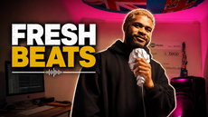 How To Make Beats At The Park With An Empty Chips Packet | Fresh Beats