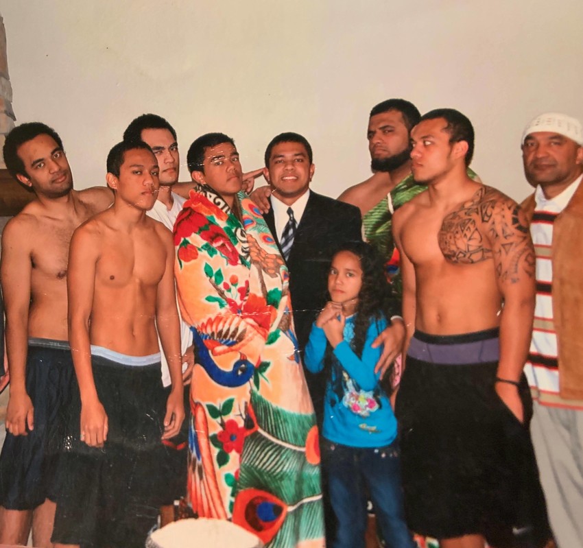 Thor with his siblings & Dad Lopini Katoa