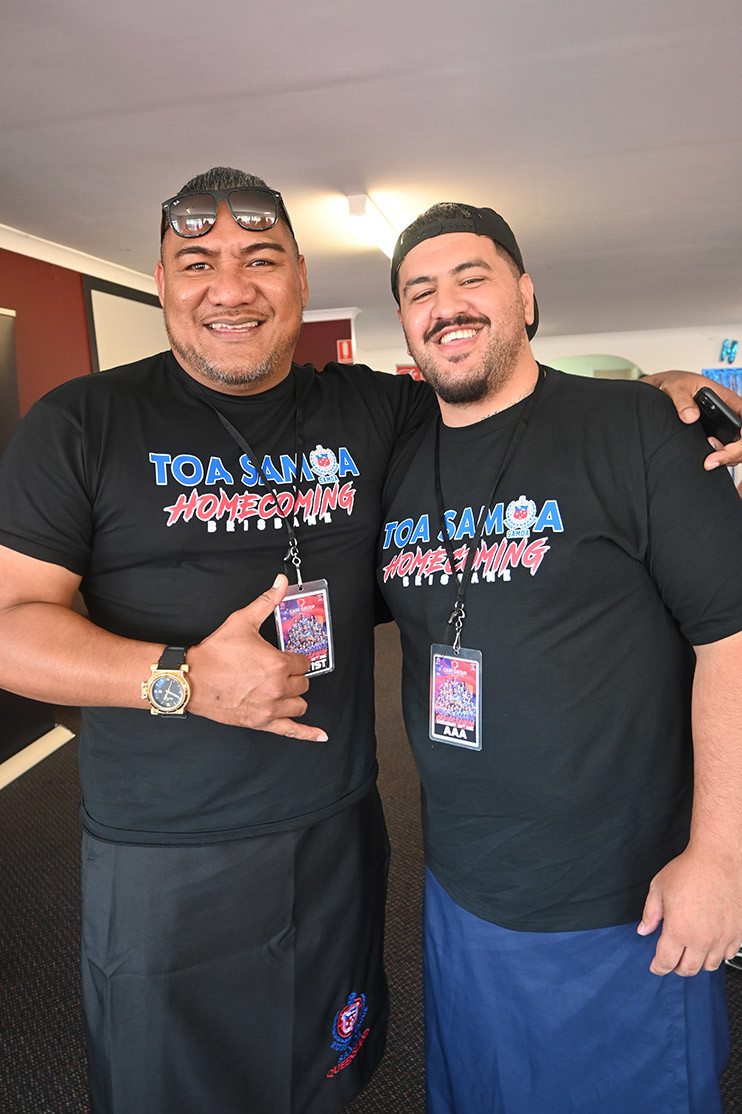 Dr Tua (MC) with one of the organisers Ben Niumata, owner of Grubbies Burgers Restaurant