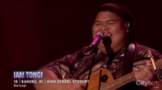 Iam Tongi's Hawaiian Inspired Cover Of Lionel Richie's "Stuck On You" - American Idol 2023 Top 12