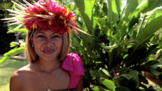 How to Make an Ei (flower garland)