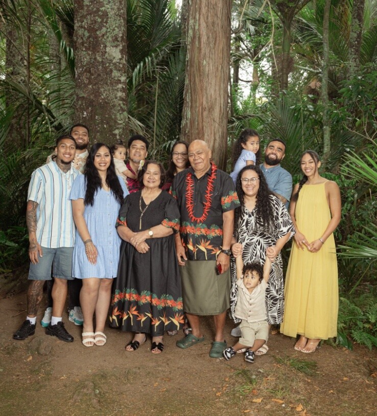 Epenesa Children & Grandchildren pictured with parents who are based in NZ