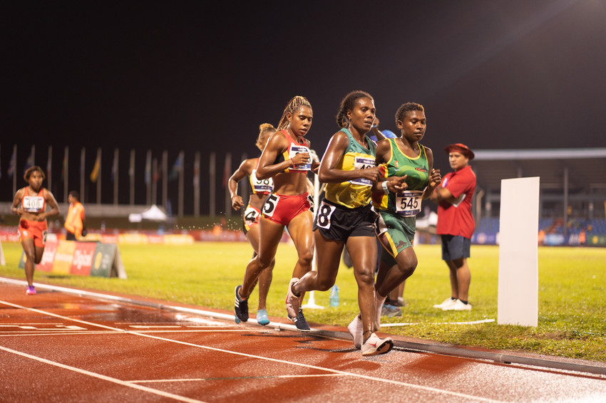 Mens & Womens 5000m & Womens shotput Photo Credit: Pacific Games Service - Alvaro Hoyos
