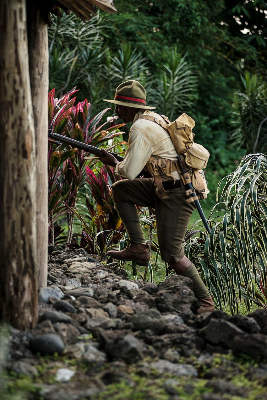 An actor from Liliu, with replica WWI weapons, loaned by Sir Peter Jackson's company WingNut films. His company also supported Liliu, with a camera, and other equipment.