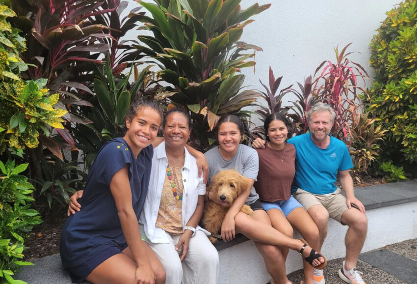 Mary, her parents and sisters