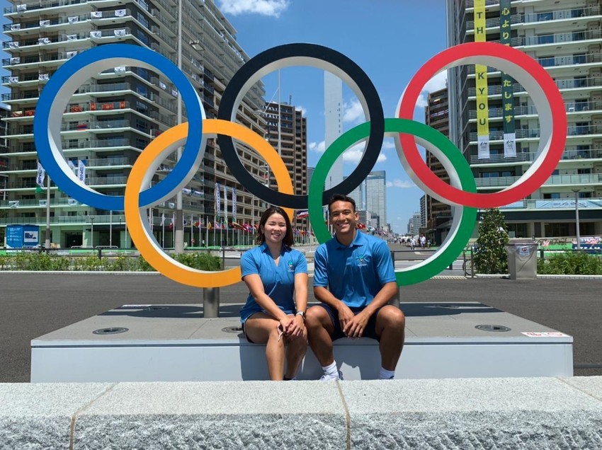 Mineri with swimming team mate Jagger Stephens