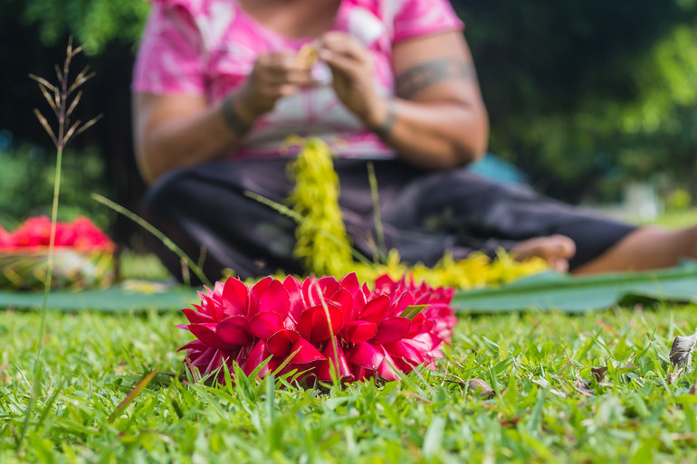 Measina Pasifika Lei Culture In The Pacific Coconet - scroll down and click on the menu bars below to go to different islands