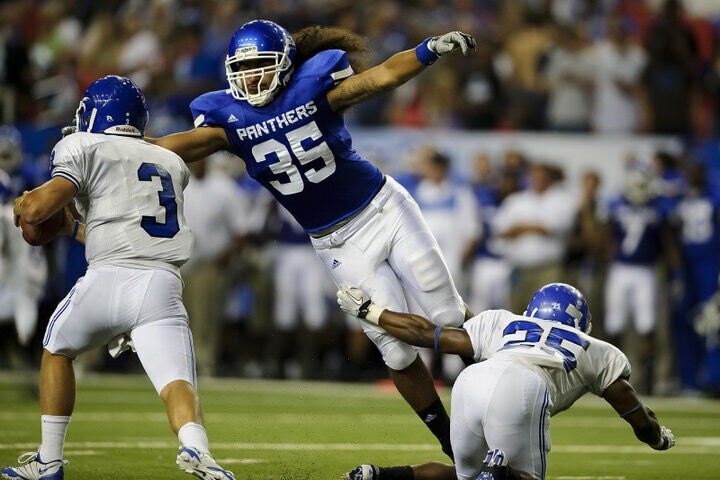 Manumalo playing for Georgia State Panthers