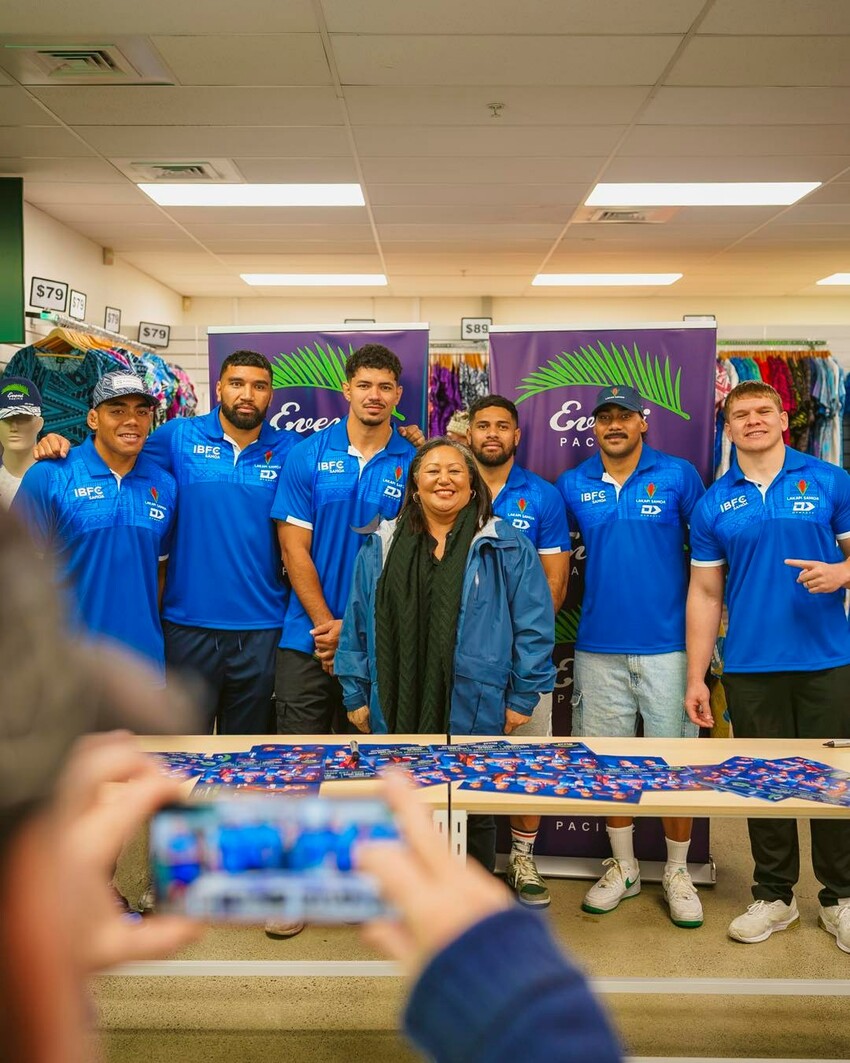 Manu Samoa Team Visit Eveni Store in Samoa