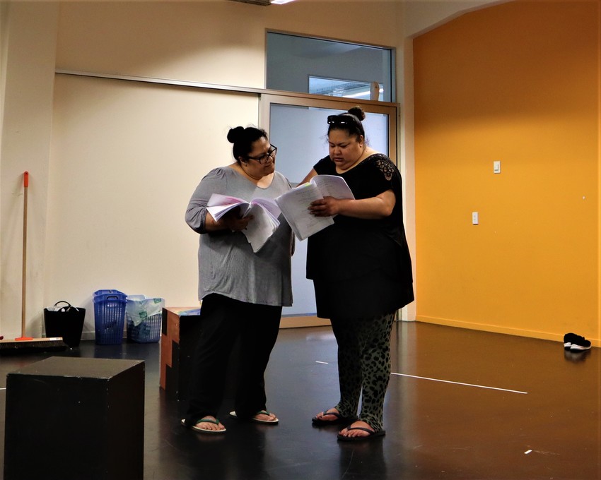 Anapela & Goretti in rehearsals for 'Uma Lava' Photo credit: Vela Manusaute