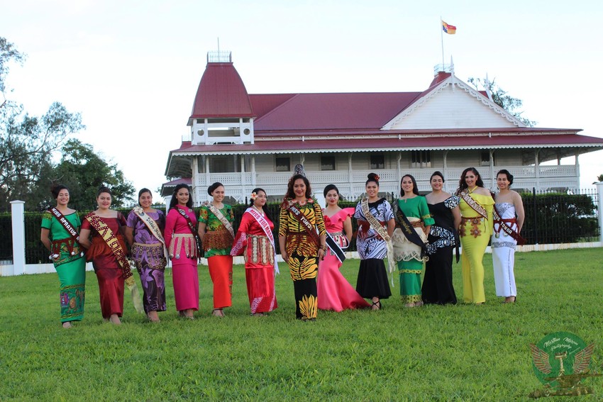 Miss Heilala 2018 contestants with Ophelia Kava - Miss Heilala 2017.