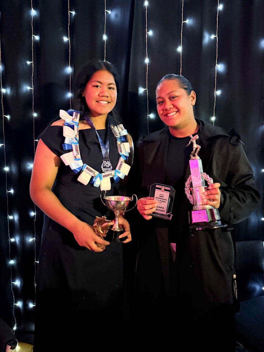 Alaina & Oldest sister Salome at Otahuhu Leopards Prize giving 2026