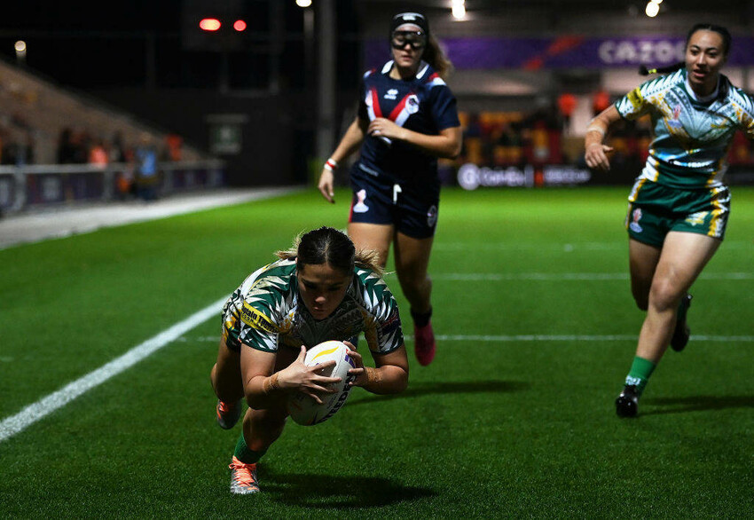 Mackenzie Wiki goes over the try line for the Cook Islands