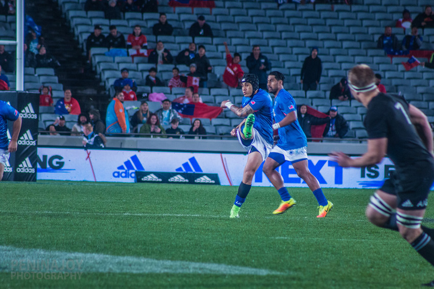 Tusi Pisi kicks off