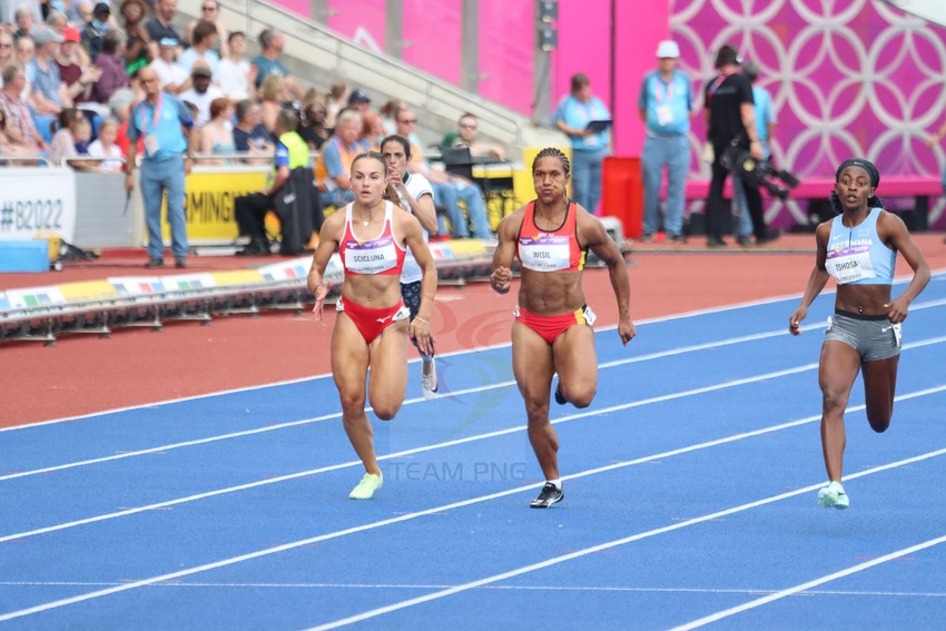 PNG's sprint Queen Toea Wisil sprints in the 3rd heat of the Commonwealth Games 100m race
