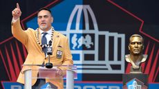 Kevin Mawae enshrined as first Hawaiian in the Pro Football Hall of Fame | NFL