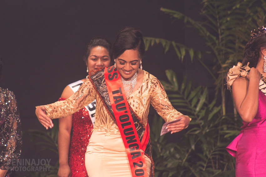 Winner of the Tau'olunga section - Miss Loumaile Lodge