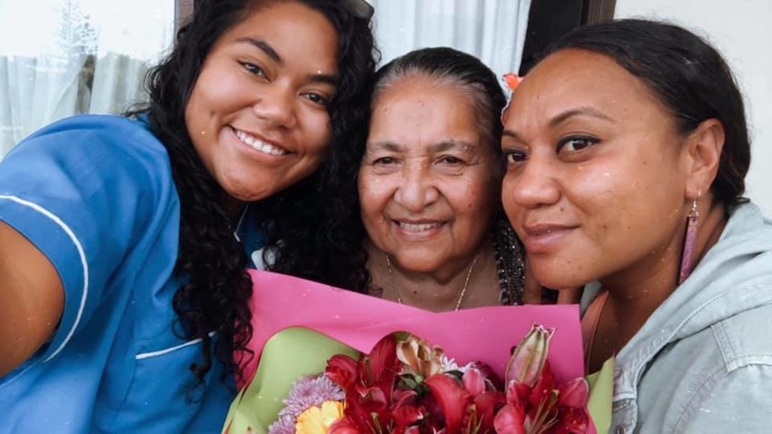 Sarah Elisaia with her mother and grandmother.