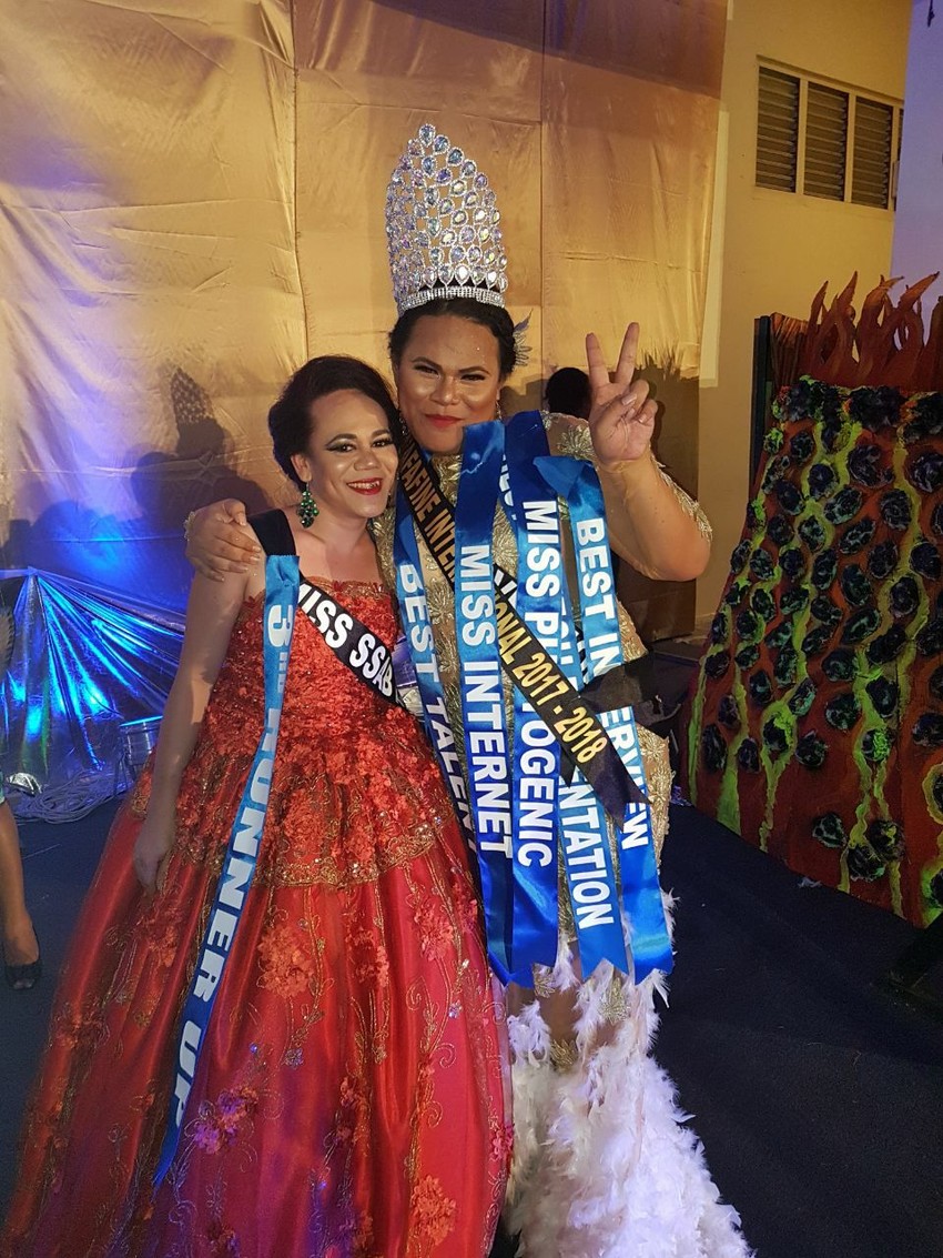 Charlize being crowned Miss Fa'afafine in Samoa