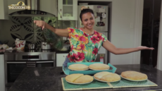 How to make Pai Fala (Half Moon Pineapple Pie)