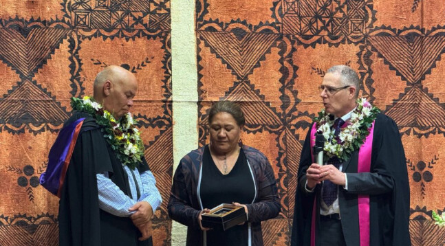 A presentation from the University for newly promoted Professor Sir Collin Tukuitonga with Pro Vice-Chancellor Professor Jemaima Tiatia-Siau and Dean of Medical and Health Sciences Professor Warwick Bagg. Photo supplied to RNZ