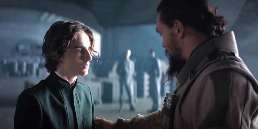 Timothee Chalamet and Jason Momoa in Dune