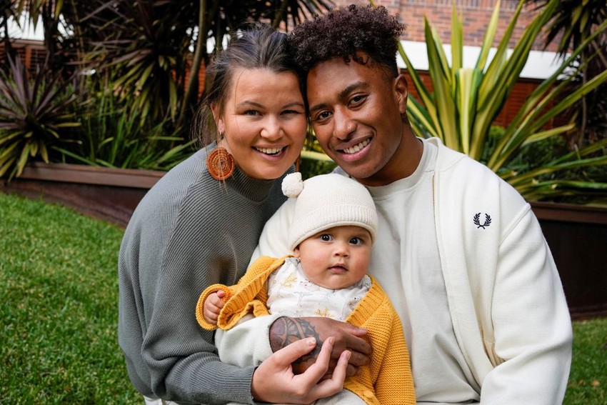 Ellia Green with his partner Vanessa Turnbull-Roberts and their baby daughter Waitui Photo credit: TN Deportivo