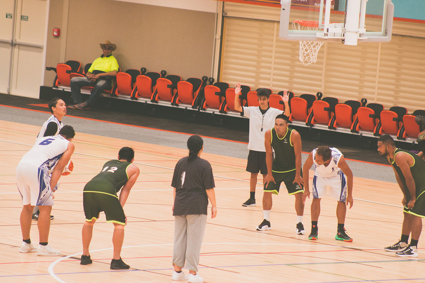 Free throw for an Apia team