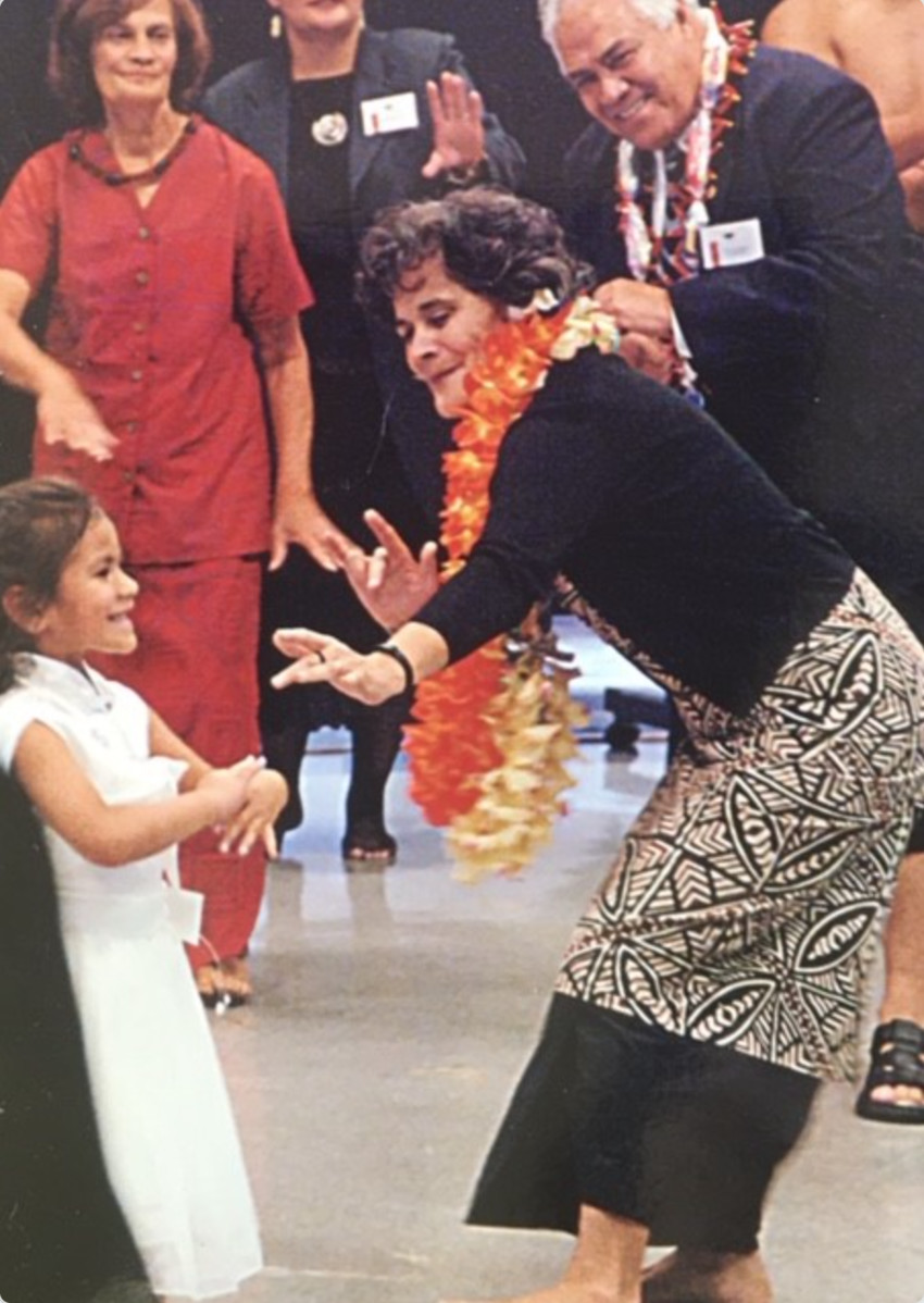 Peggys welcome back to NZ in 2006 as Director of Va'amanu Pacific & Associate Professor. Surrounded by the Samoan ambassador, her sister Mabel & lovely little grand-daughter Anni Makisi.