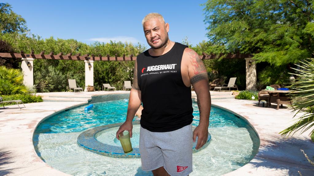 Take a look inside UFC heavyweight Mark Hunt’s rented 5 million Las Vegas mansion —